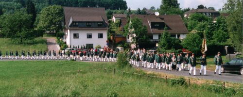 Großer Festzug während des Schützenfestes